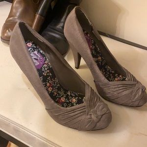 K9 Heels size 7 - worn once.